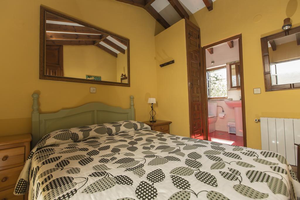 Villanueva de Pria Apartamentos Rurales Playa Del Canal מראה חיצוני תמונה