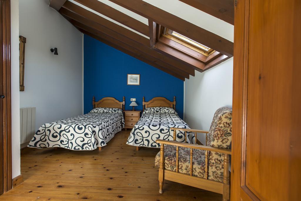 Villanueva de Pria Apartamentos Rurales Playa Del Canal מראה חיצוני תמונה