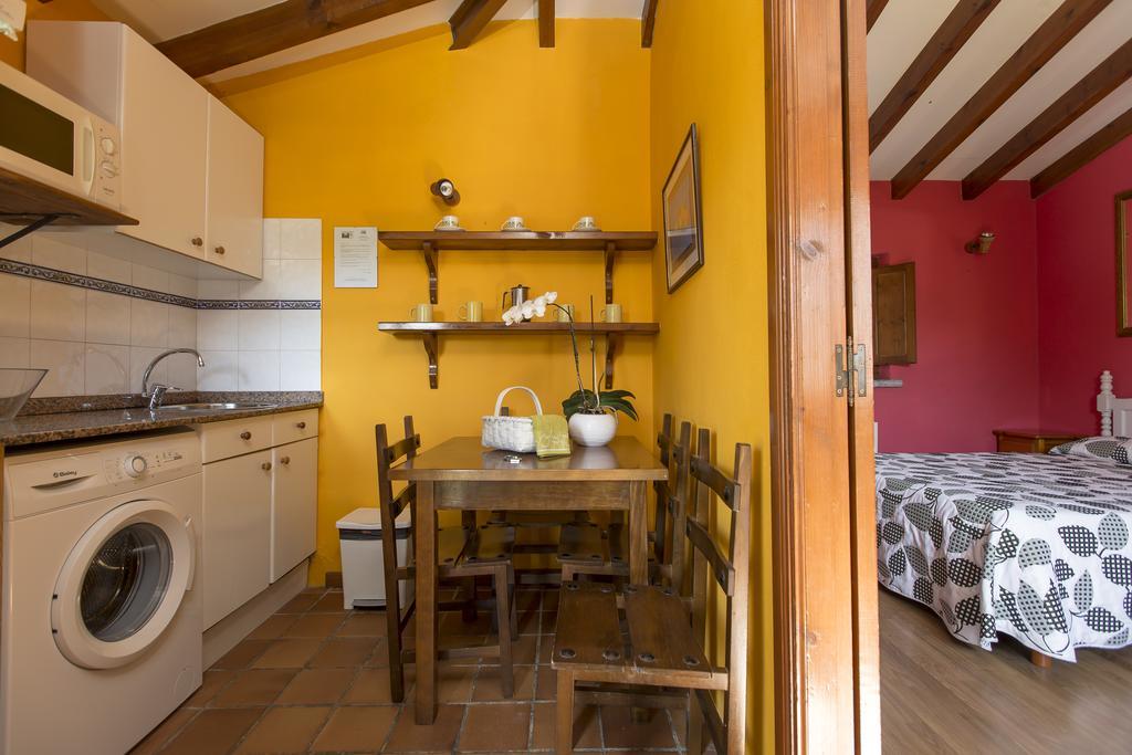 Villanueva de Pria Apartamentos Rurales Playa Del Canal מראה חיצוני תמונה